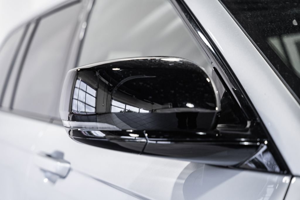 New 2025 Jeep Grand Cherokee Altitude image 13