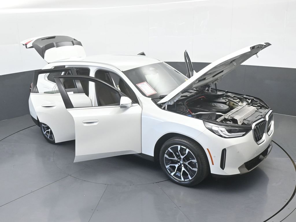 Used 2025 BMW X3 xDrive30i w/ M Sport Package AWD/4WD image 75