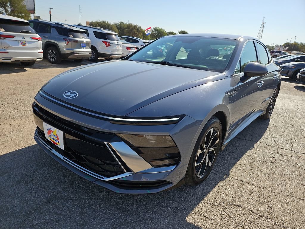 Used 2024 Hyundai Sonata SEL FWD image 4