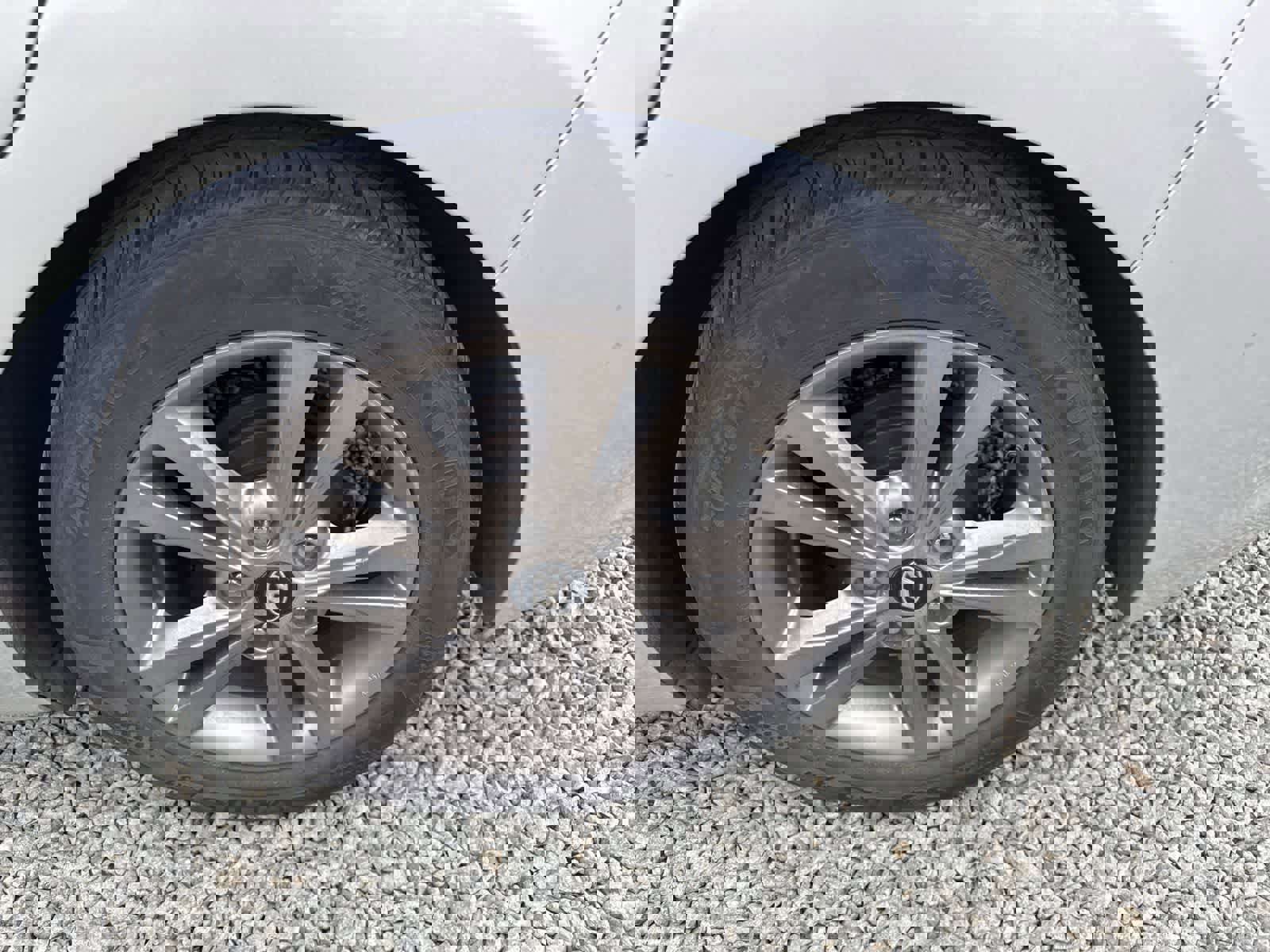 Used 2017 Hyundai Elantra SE image 10