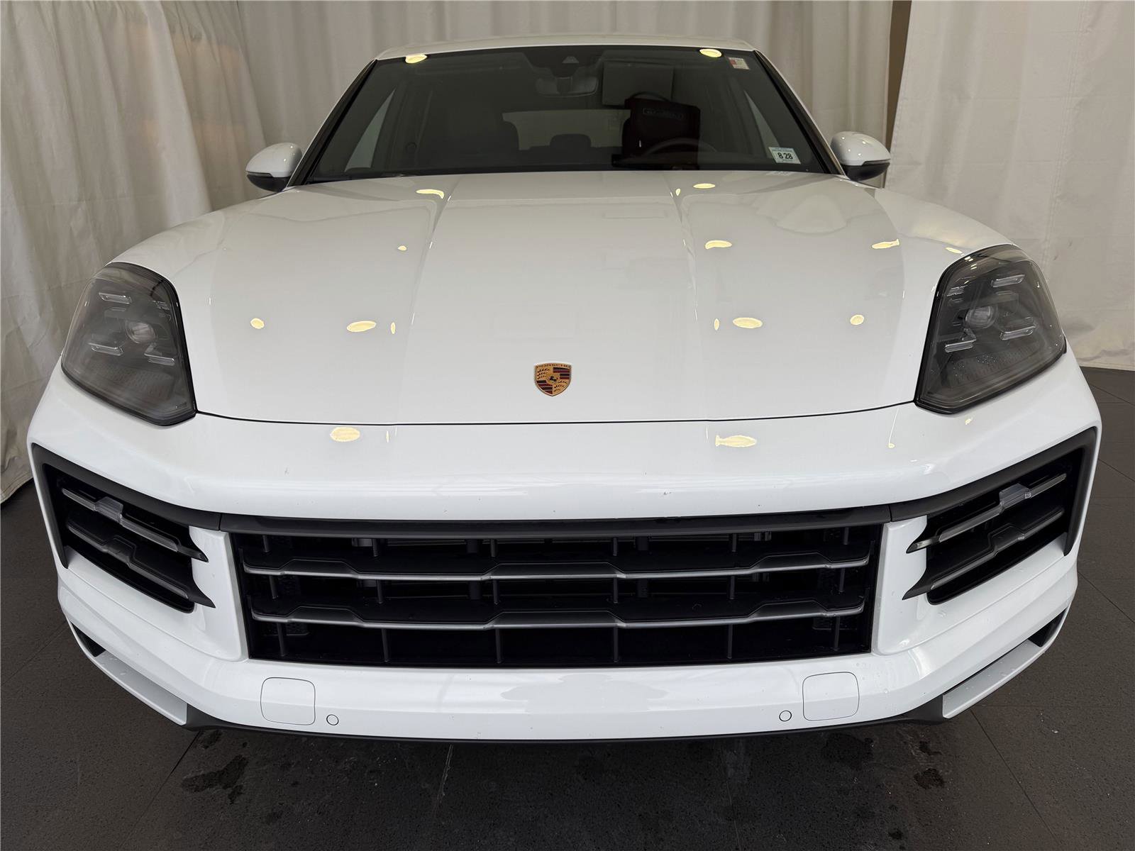 Certified 2024 Porsche Cayenne image 6
