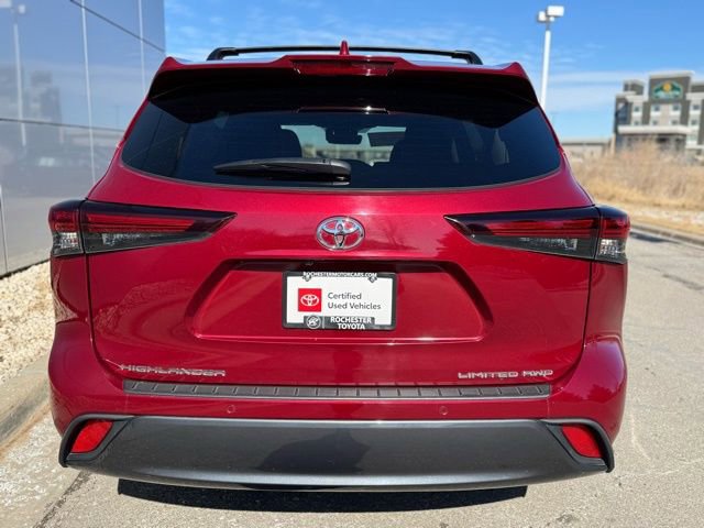 Certified 2025 Toyota Highlander Limited image 42