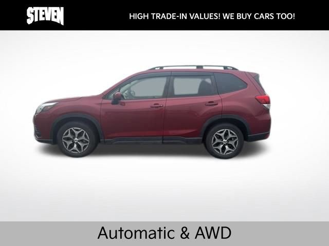 Used 2022 Subaru Forester Premium AWD/4WD image 3