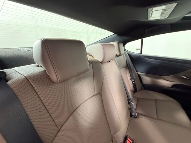 New 2025 Lexus ES 350 w/ Premium Package image 27