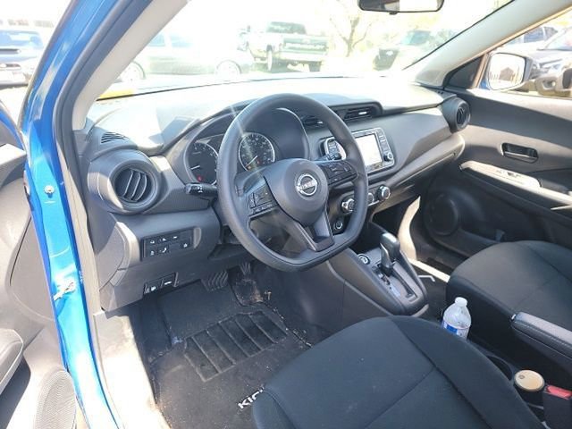 Used 2024 Nissan Kicks S image 9