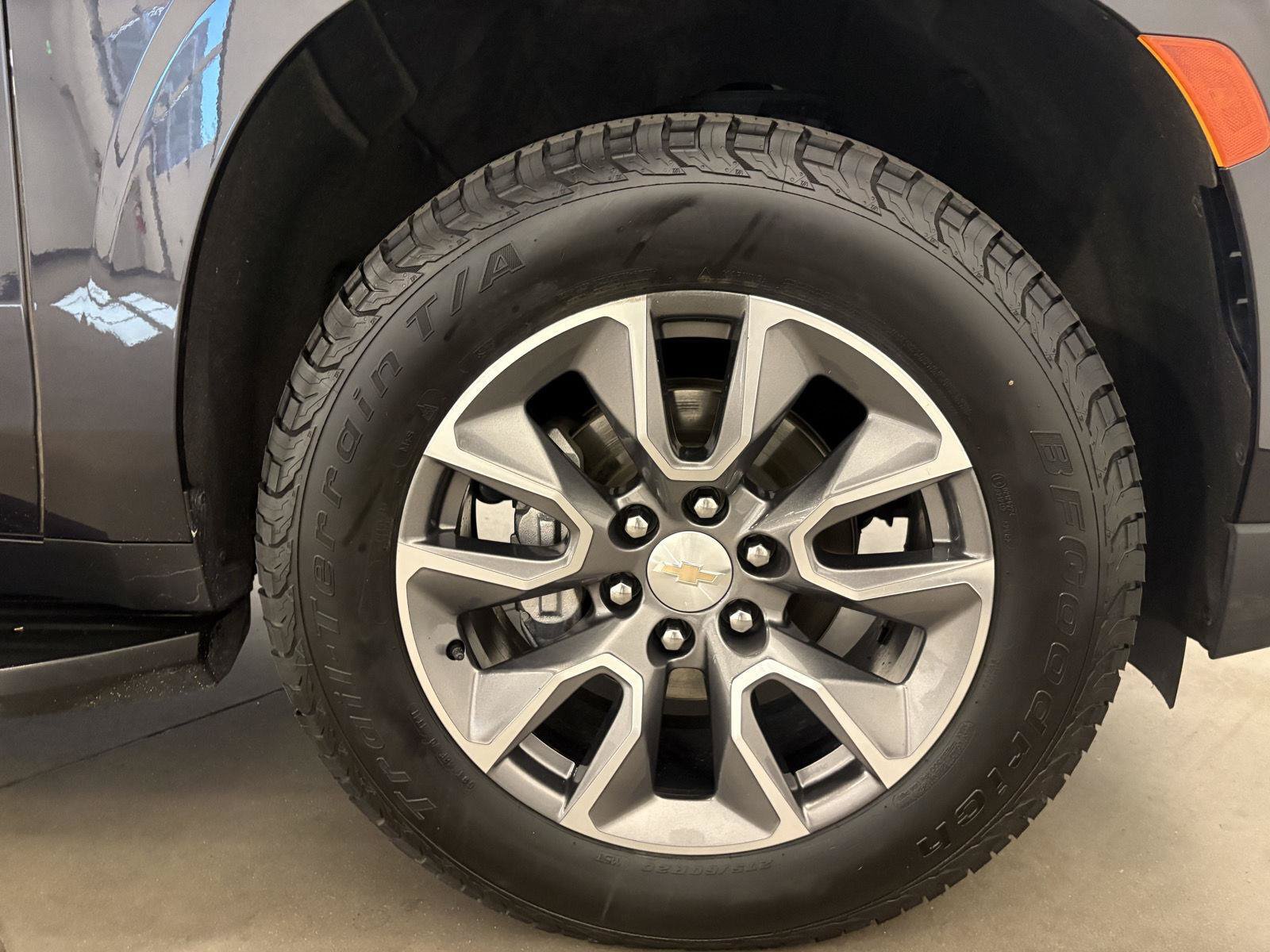 Used 2024 Chevrolet Tahoe LT w/ LT Signature Package AWD/4WD image 55
