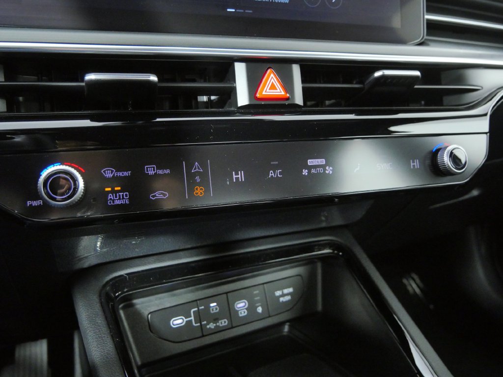 Used 2026 Kia K5 GT-Line AWD/4WD image 33