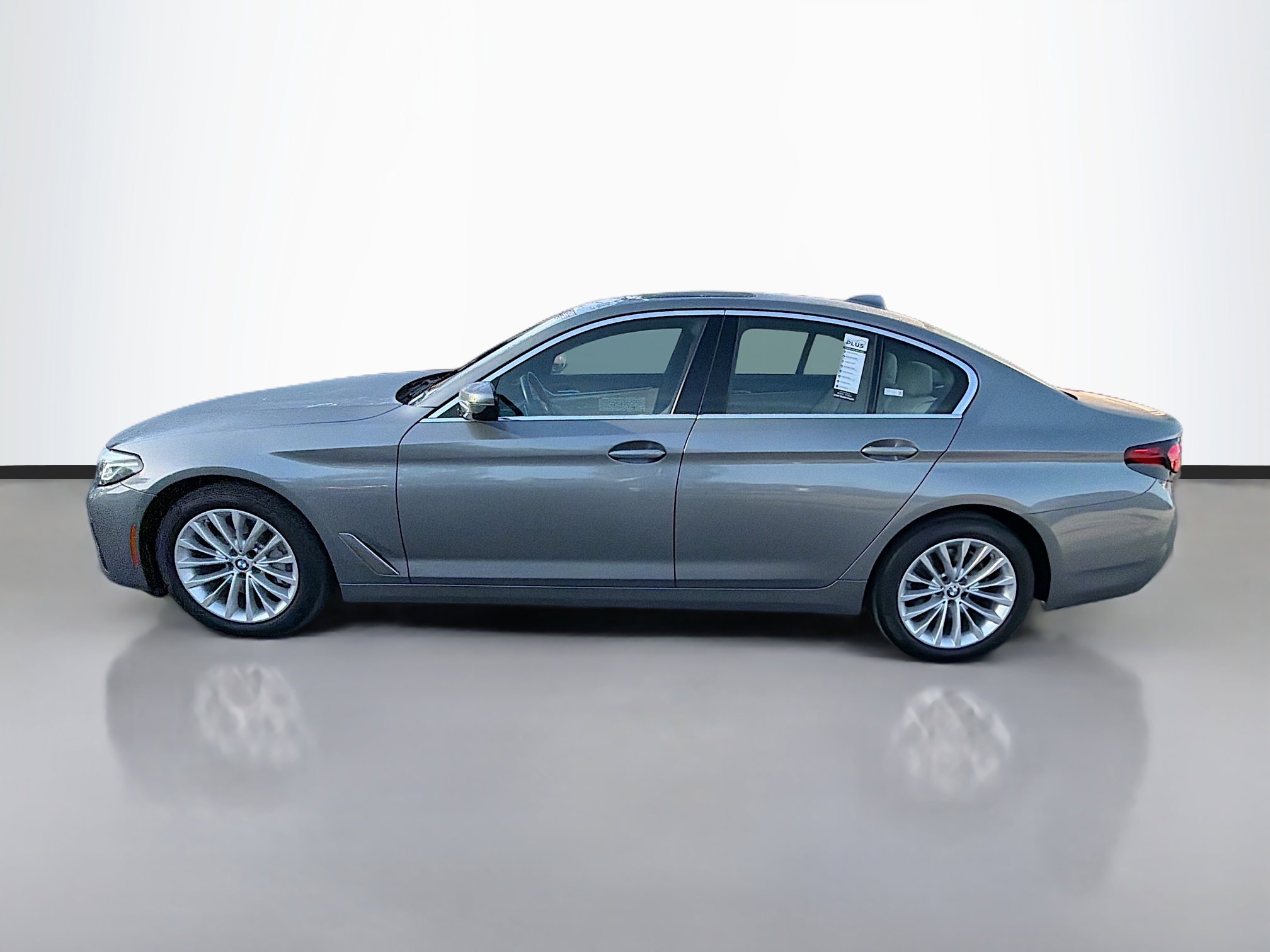 Used 2023 BMW 530i image 6