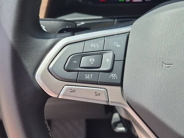 Used 2025 Volkswagen Atlas SE FWD image 20