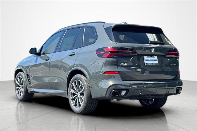 New 2026 BMW X5 xDrive40i w/ M Sport Package AWD/4WD image 3