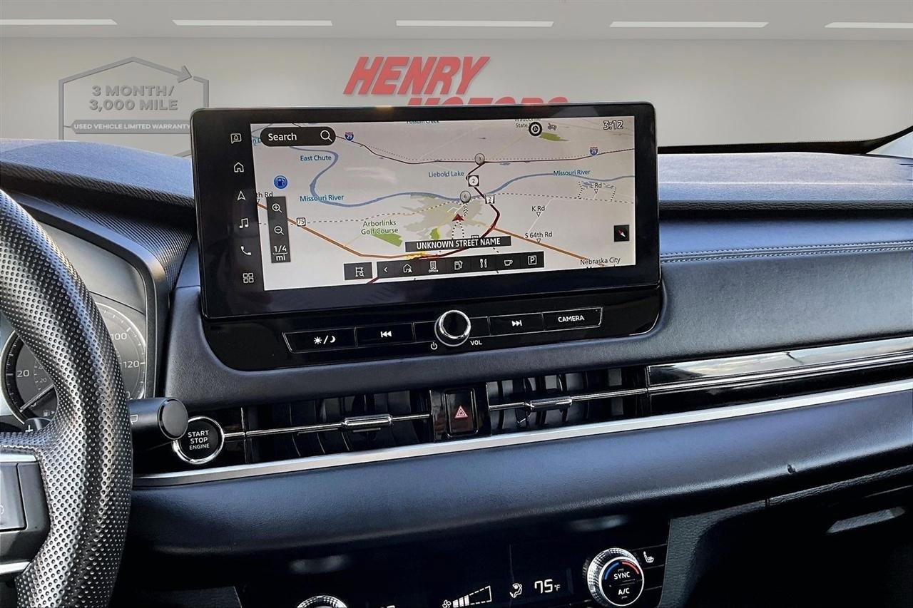 Used 2025 Mitsubishi Outlander ES image 11