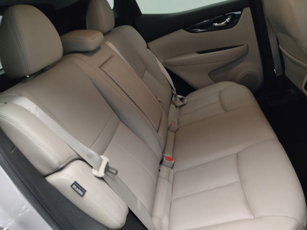 Used 2022 Nissan Rogue Sport SL image 19