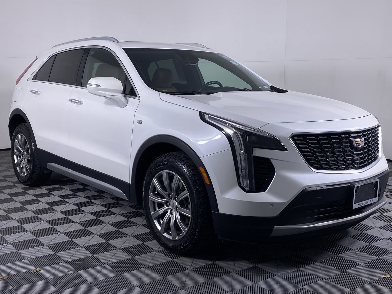 Certified 2023 Cadillac XT4 Premium Luxury AWD/4WD image 31