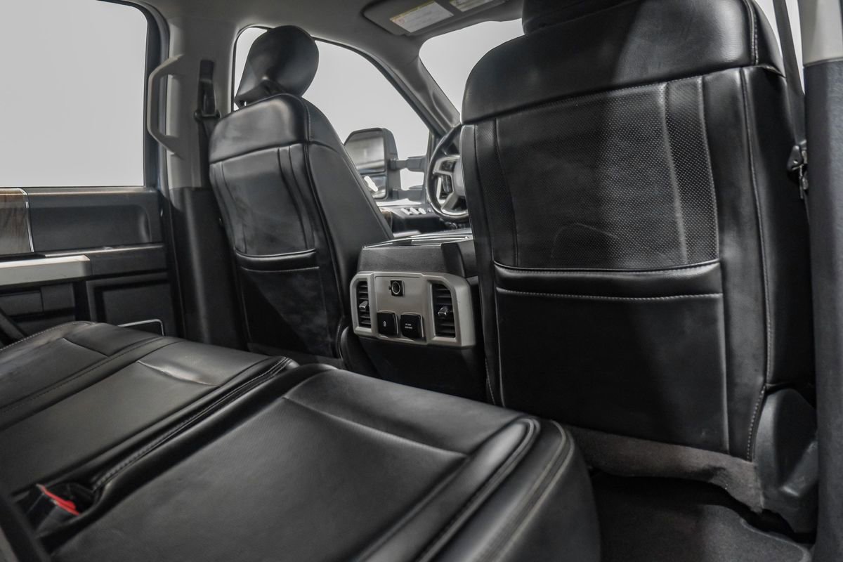 Used 2019 Ford F250 Lariat w/ Lariat Value Package image 36