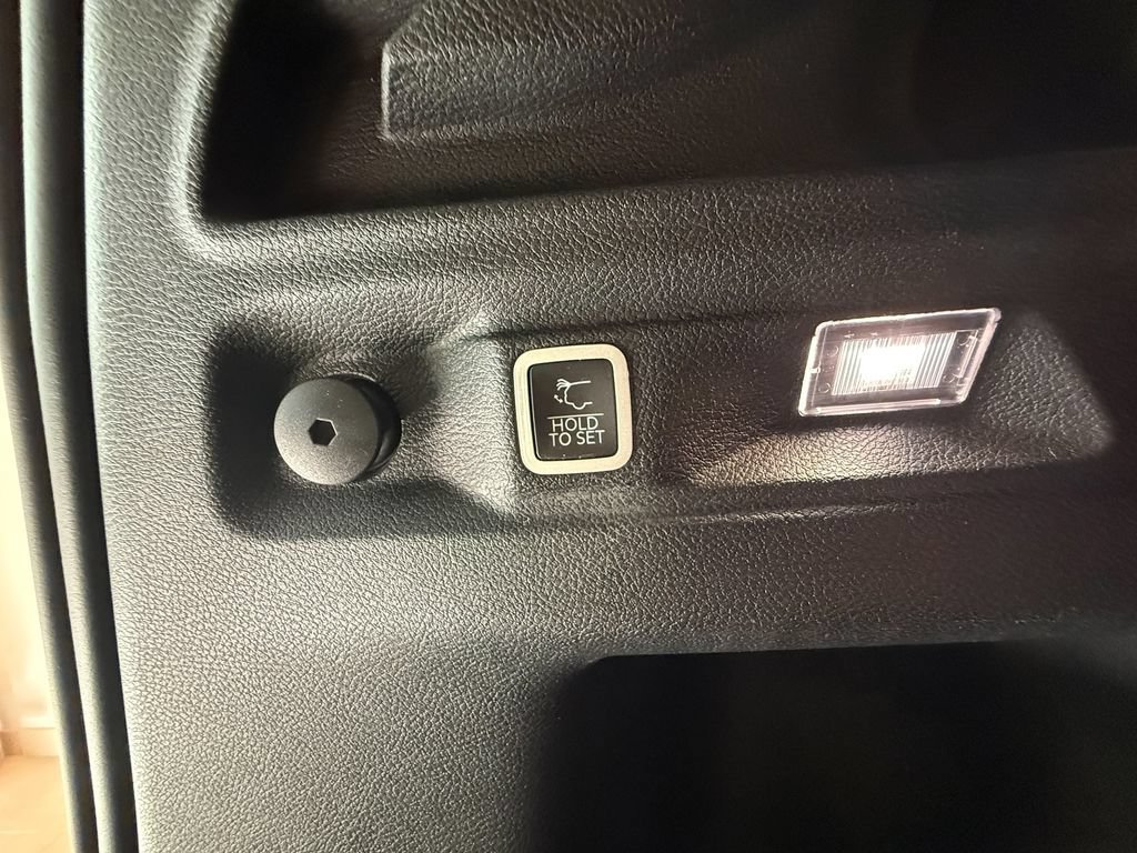 Used 2023 Jeep Grand Cherokee L Laredo AWD/4WD image 43