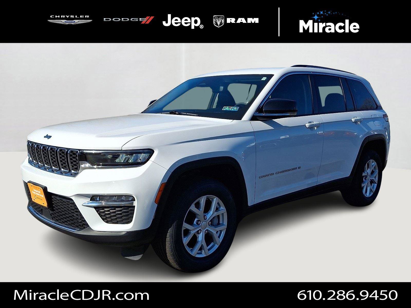 Certified 2023 Jeep Grand Cherokee Limited AWD/4WD image 3