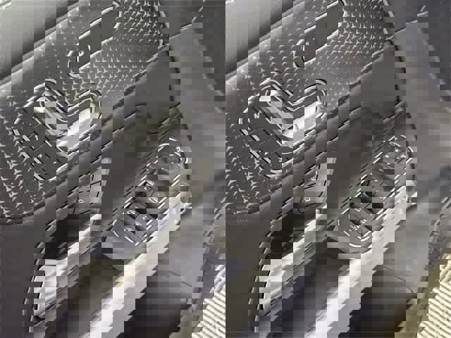 Certified 2025 Mercedes-Benz GLB 250 4MATIC image 16