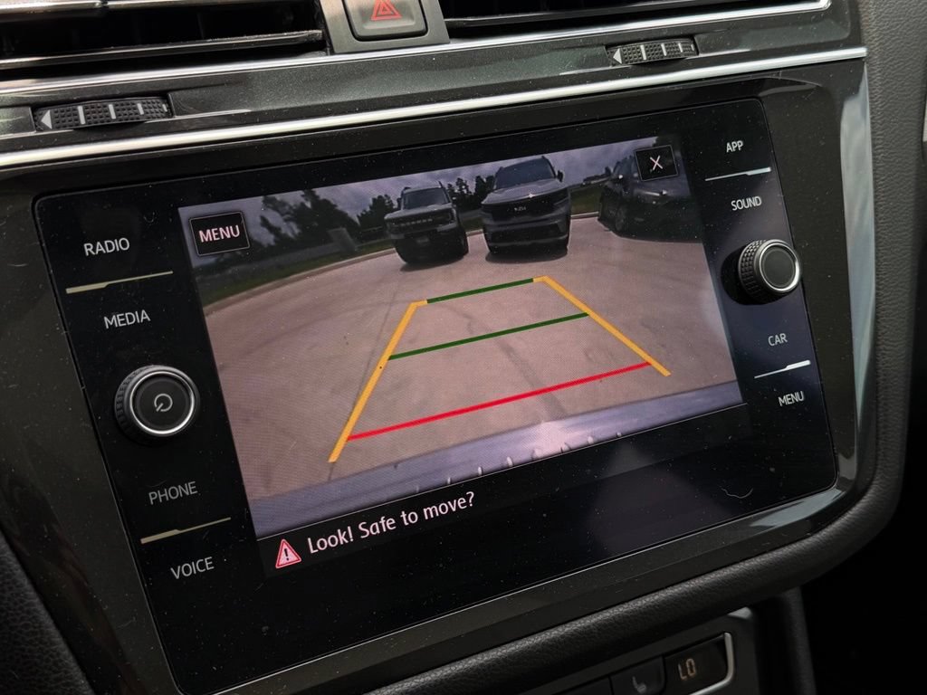 Used 2019 Volkswagen Tiguan SE FWD image 17