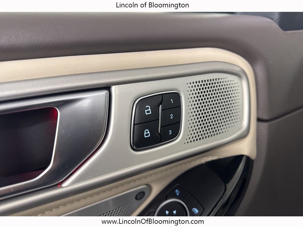 Used 2022 Ford Explorer Platinum w/ Equipment Group 601A image 60