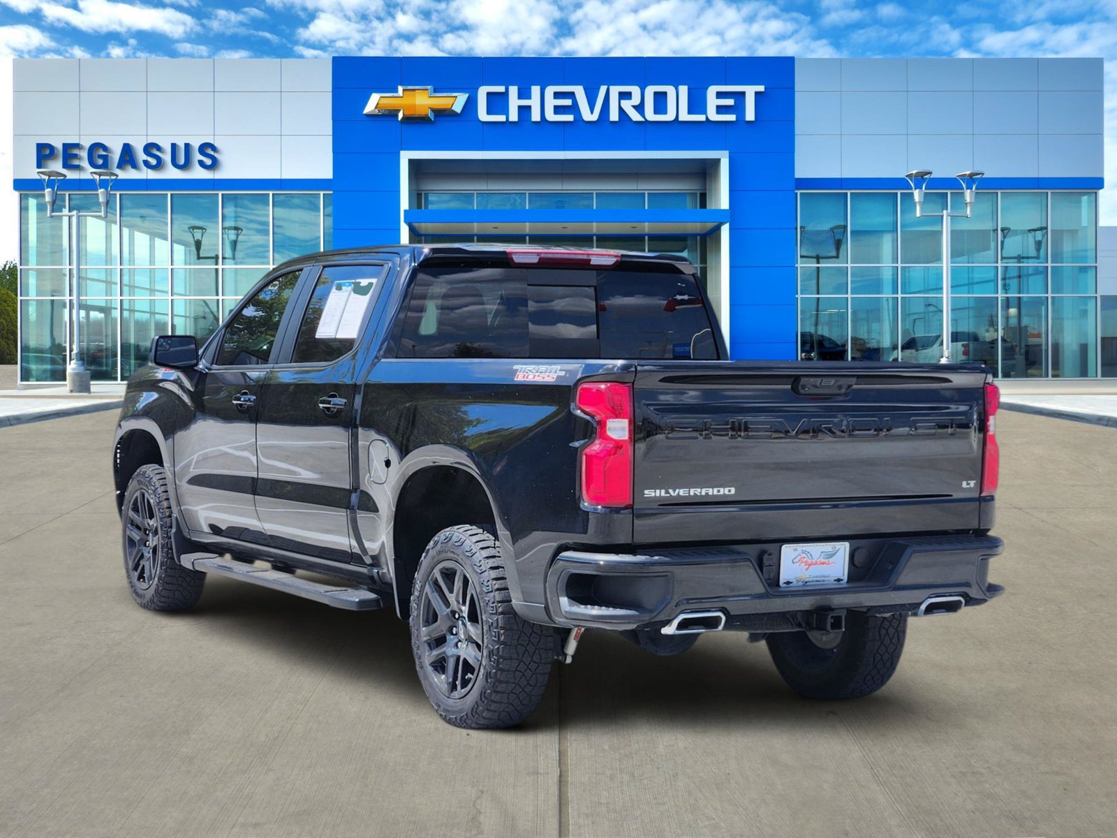 Certified 2026 Chevrolet Silverado 1500 LT Trail Boss w/ Convenience Package II AWD/4WD image 5