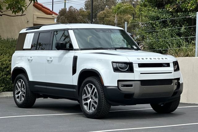 New 2026 Land Rover Defender 110 S AWD/4WD image 7