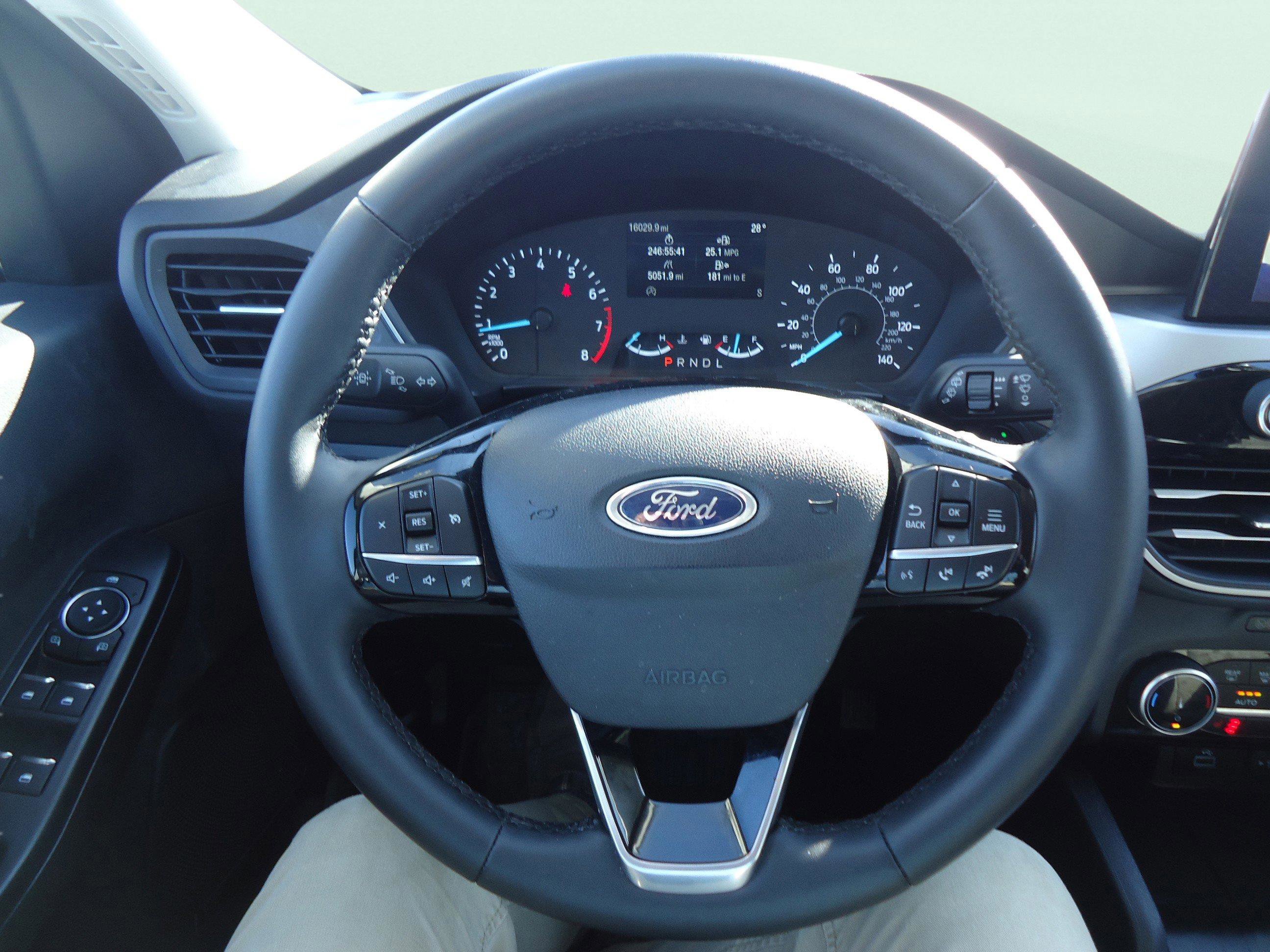 Used 2022 Ford Escape SE w/ Convenience Package image 12