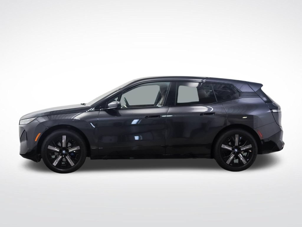 Certified 2024 BMW iX xDrive50 w/ Premium Package AWD/4WD image 2