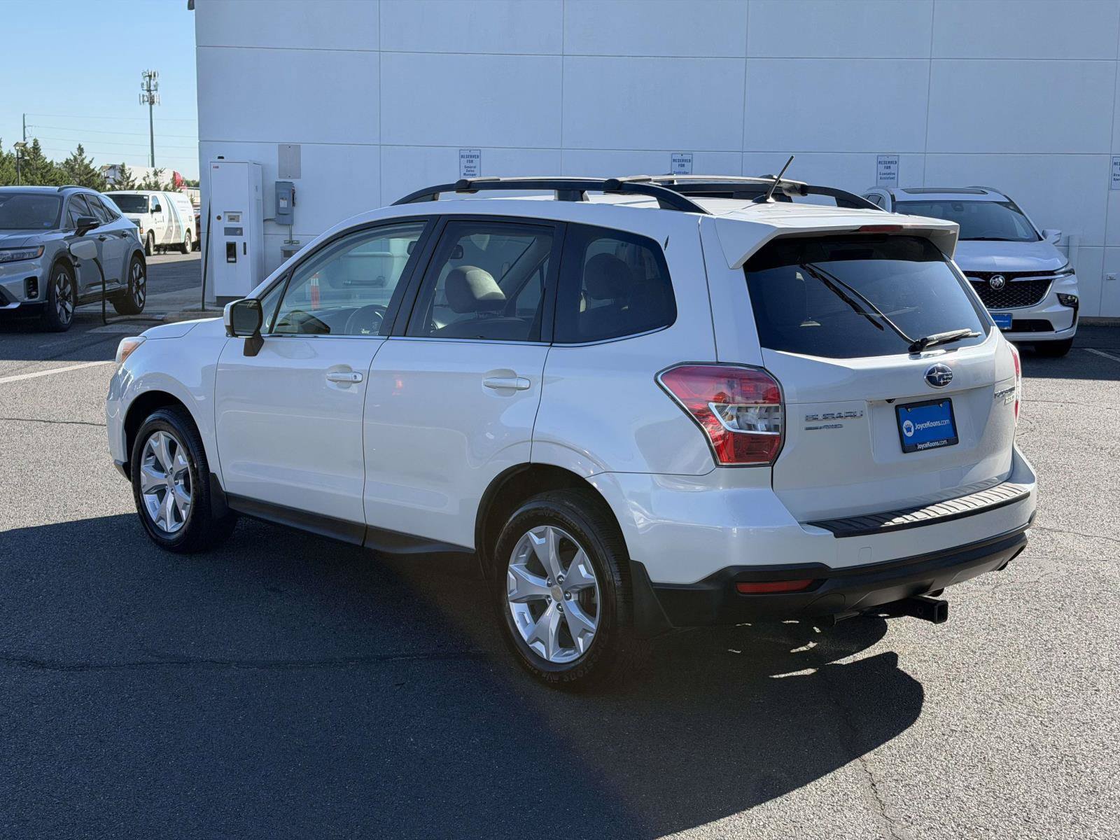 Used 2015 Subaru Forester 2.5i Limited AWD/4WD image 3