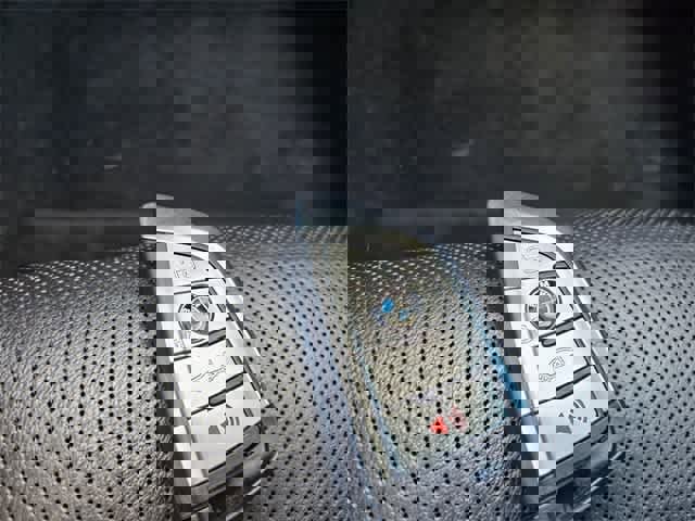 Used 2023 BMW X6 xDrive40i w/ Executive Package image 35