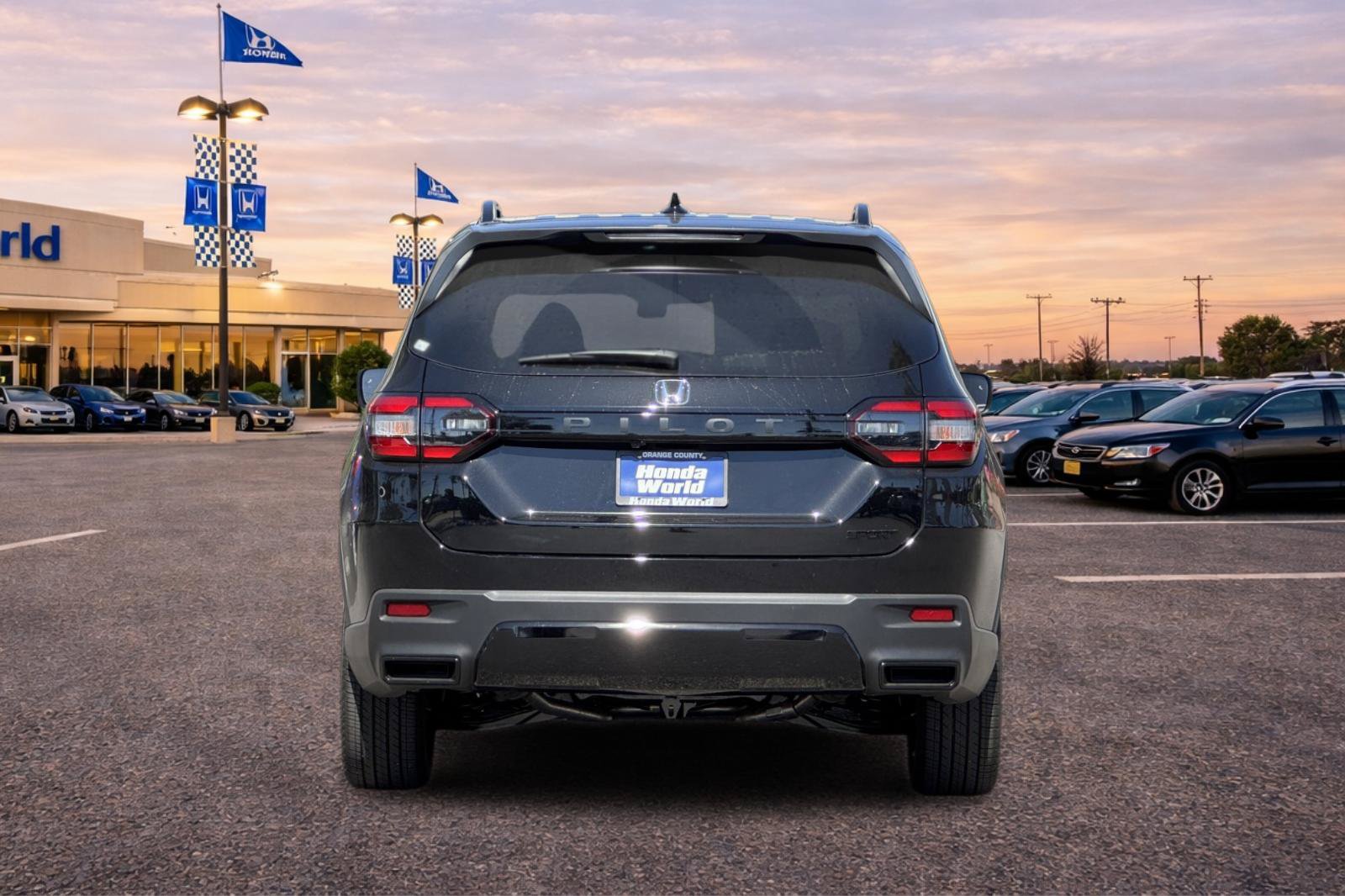 New 2026 Honda Pilot Sport image 5