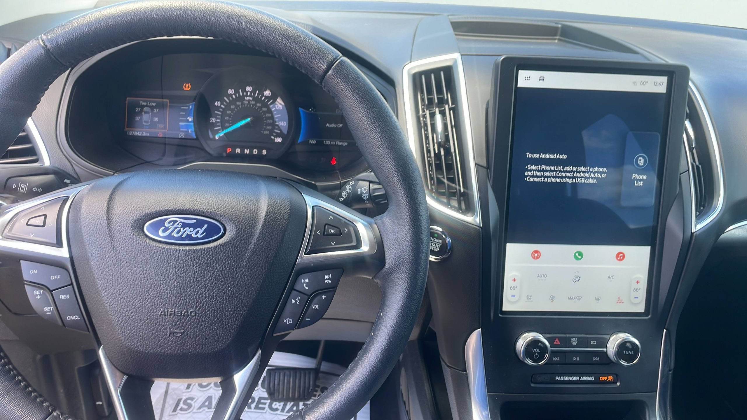 Certified 2023 Ford Edge Titanium AWD/4WD image 18