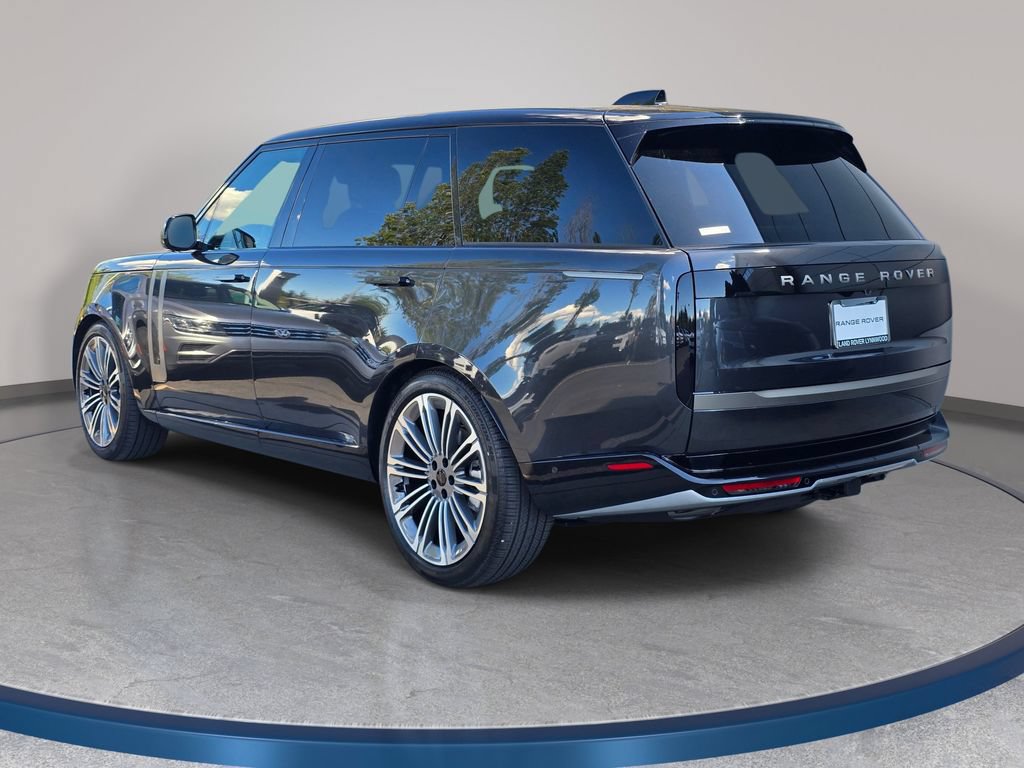 New 2026 Land Rover Range Rover Long Wheelbase SE AWD/4WD image 7