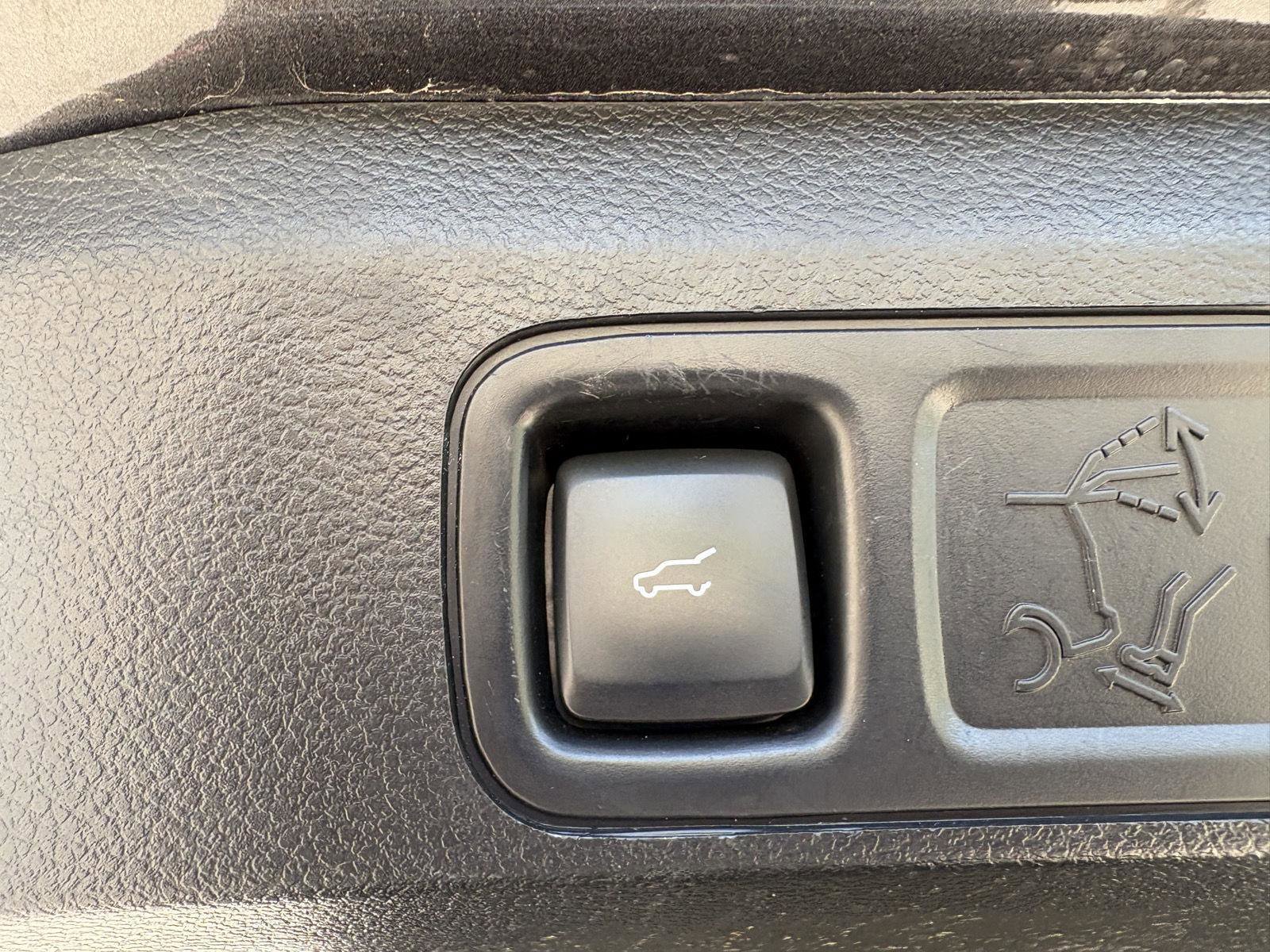 Used 2021 Ford Expedition Platinum AWD/4WD image 9