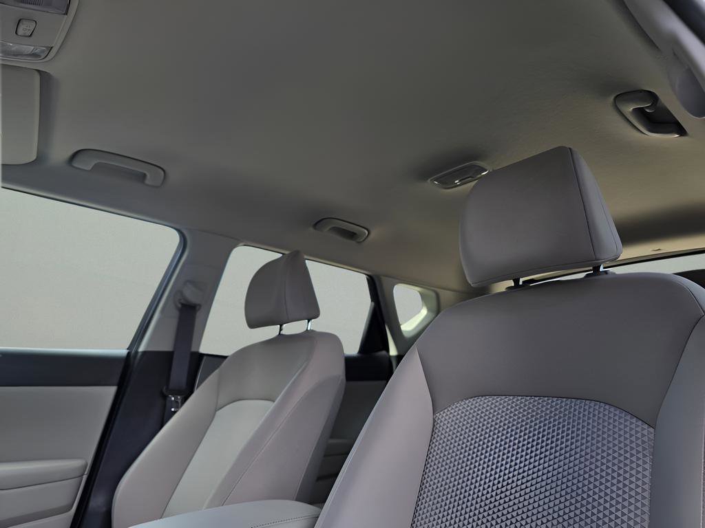 Used 2025 Kia Soul LX FWD image 19