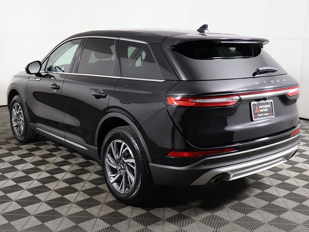 Used 2023 Lincoln Corsair AWD image 10