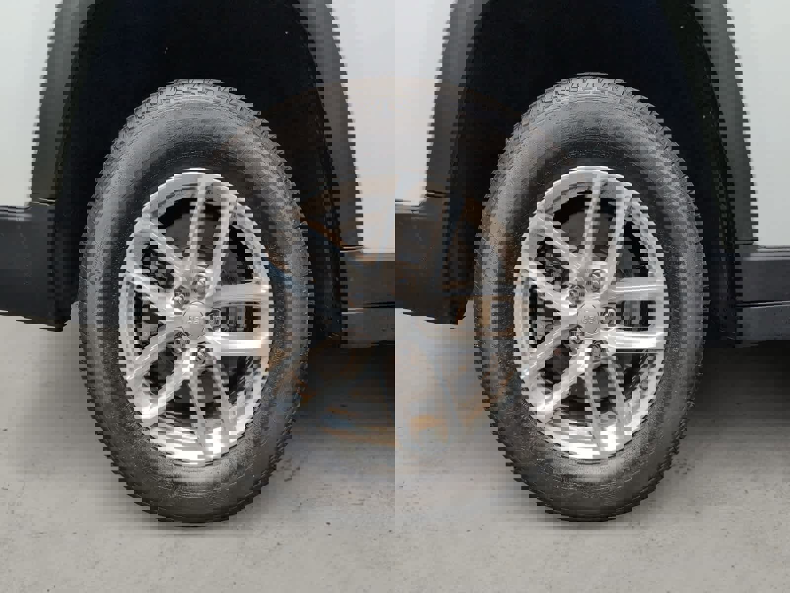 Used 2023 Jeep Grand Cherokee L Laredo w/ Luxury Tech Group I image 11