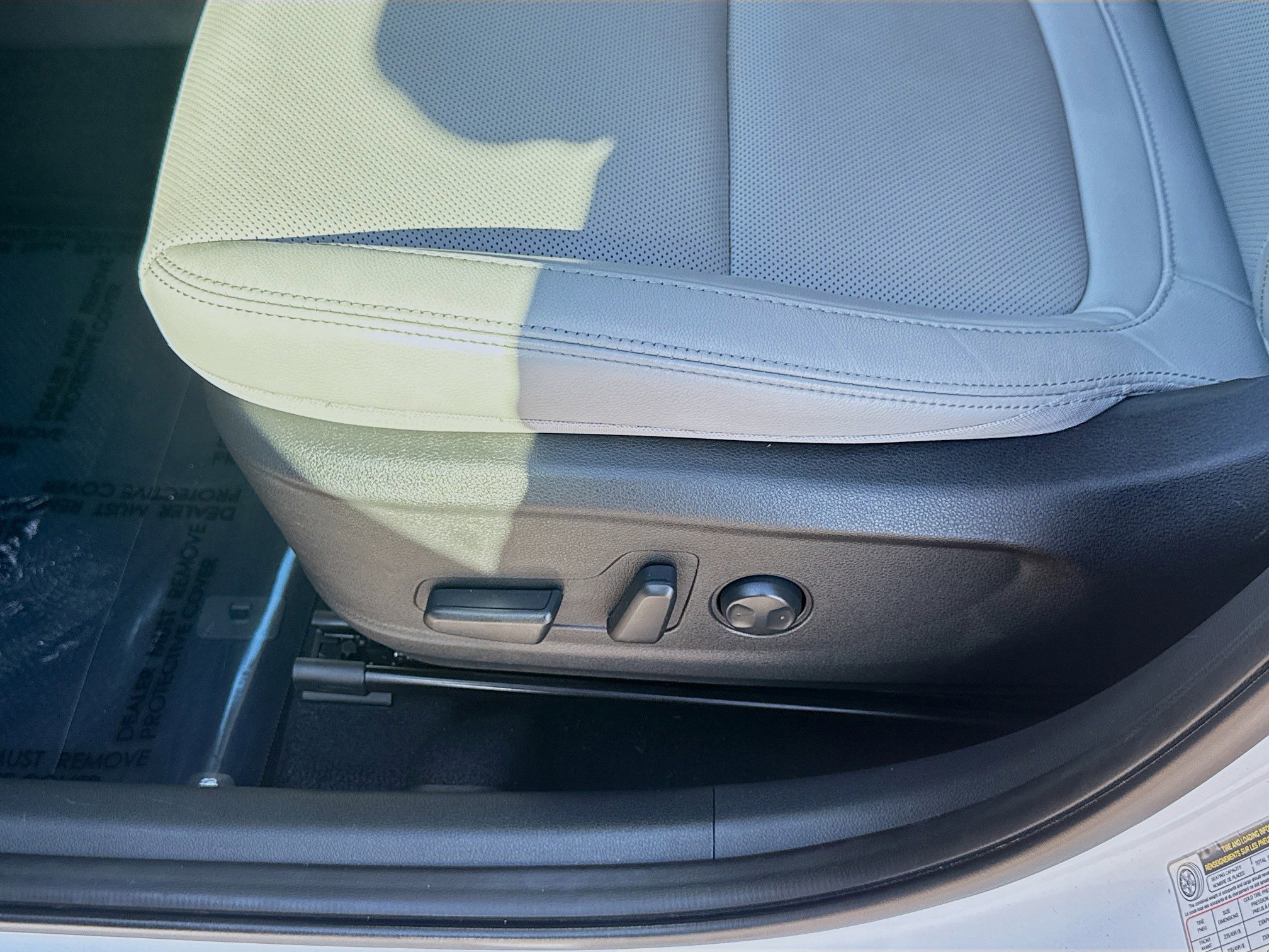 Used 2023 Hyundai Kona Limited w/ Cargo Package image 16