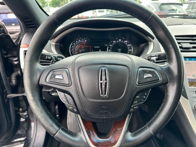 Used 2019 Lincoln MKZ Reserve FWD image 16
