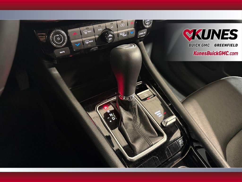 Used 2025 Jeep Compass Limited AWD/4WD image 29