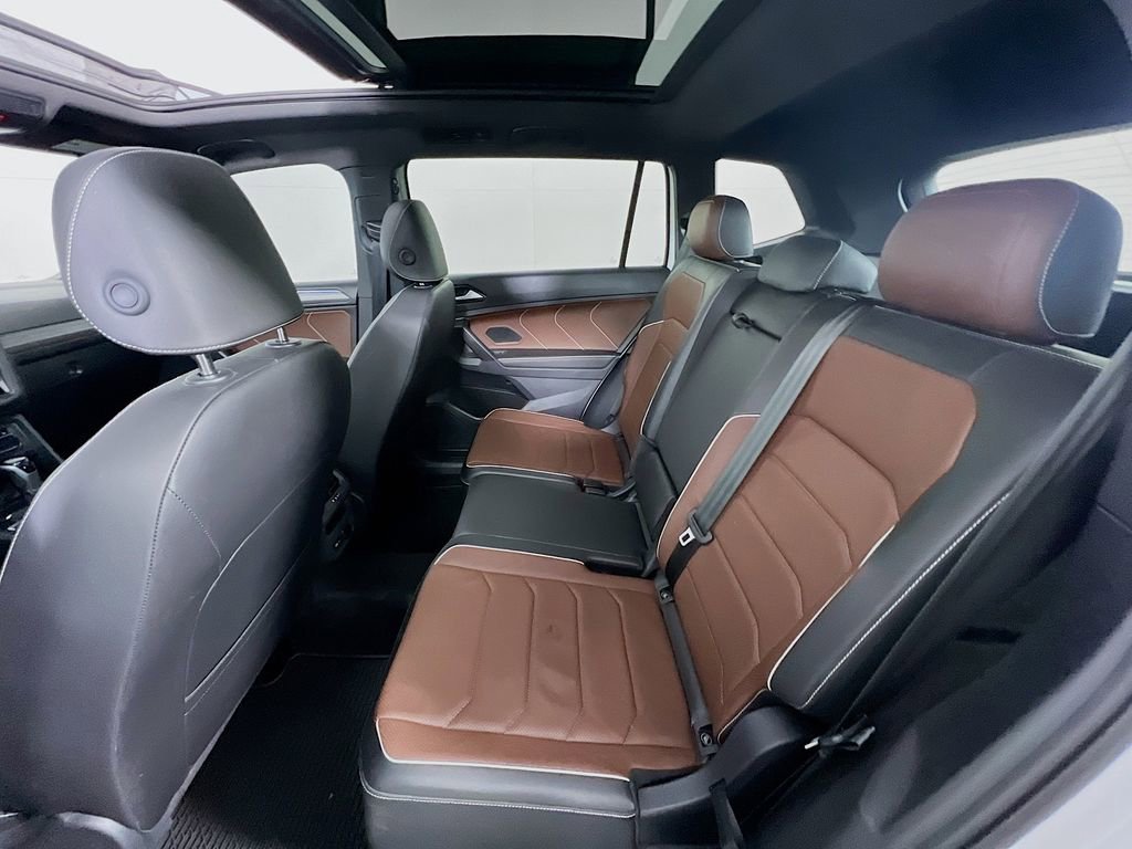 Used 2024 Volkswagen Tiguan SEL R-Line image 25