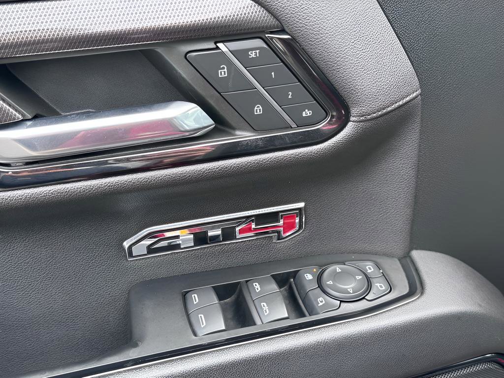 Used 2023 GMC Sierra 1500 AT4 w/ Technology Package image 30