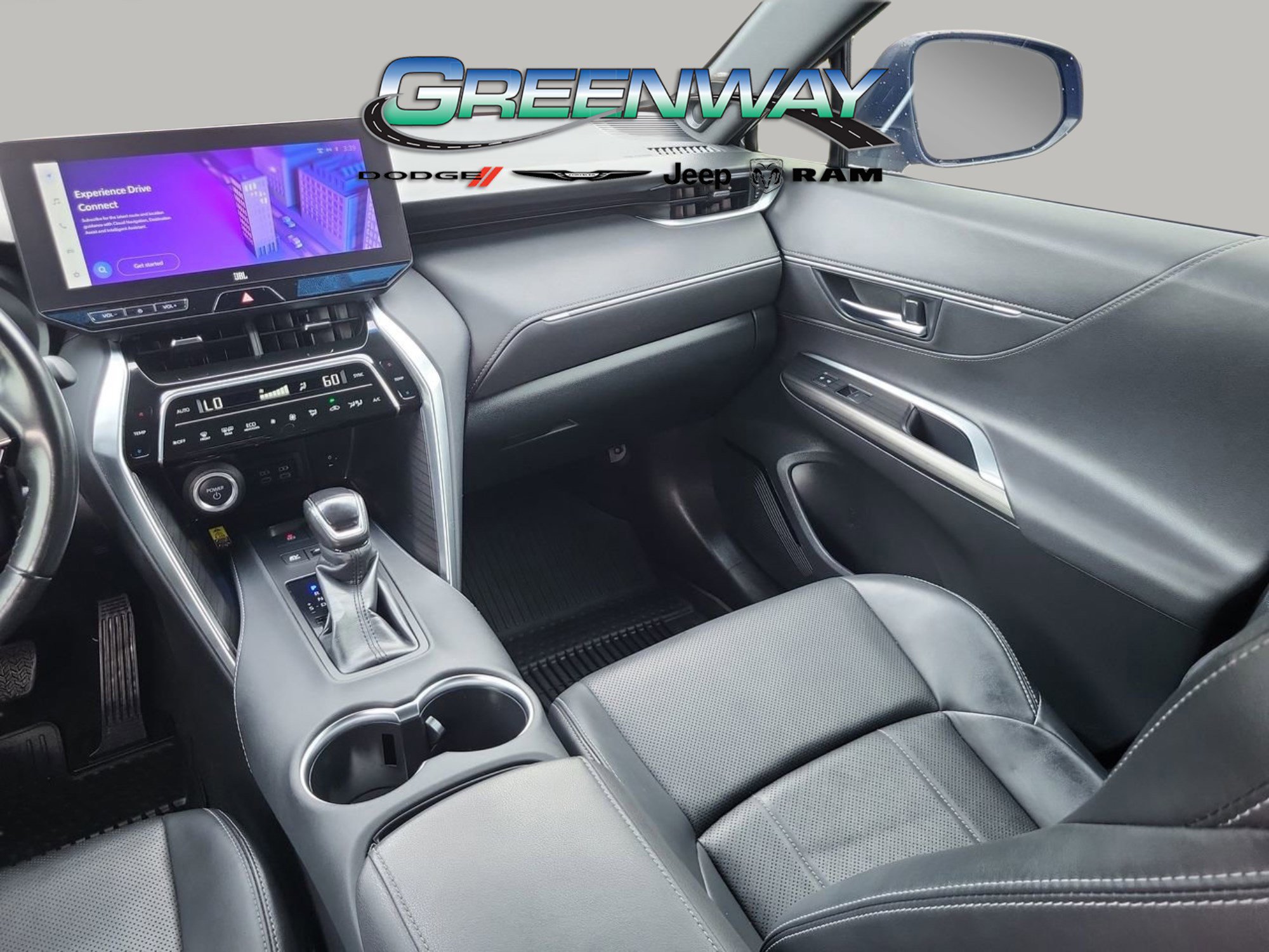 Used 2024 Toyota Venza Limited image 15