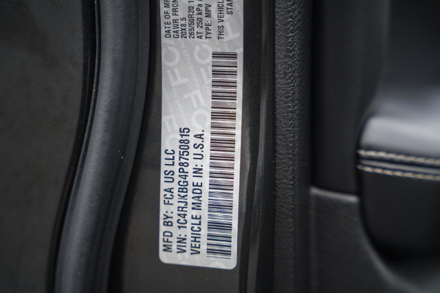 Used 2023 Jeep Grand Cherokee L Limited w/ Black Appearance Package AWD/4WD image 47