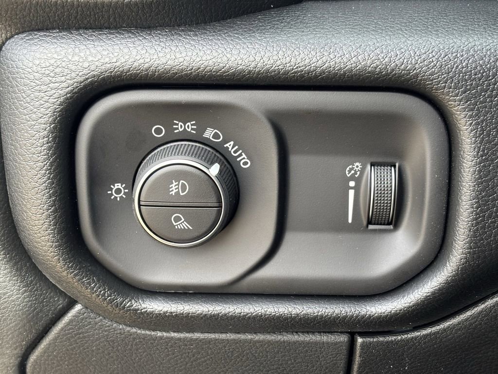 New 2026 RAM 2500 Tradesman AWD/4WD image 23