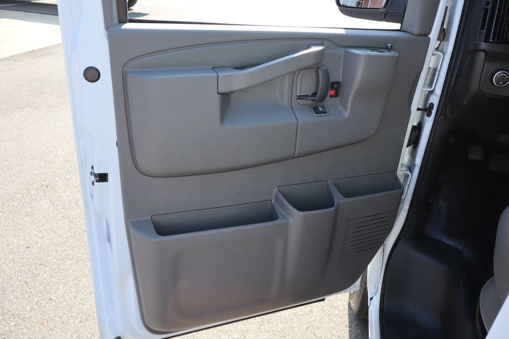 New 2025 Chevrolet Express 2500 w/ Driver Convenience Package RWD image 7