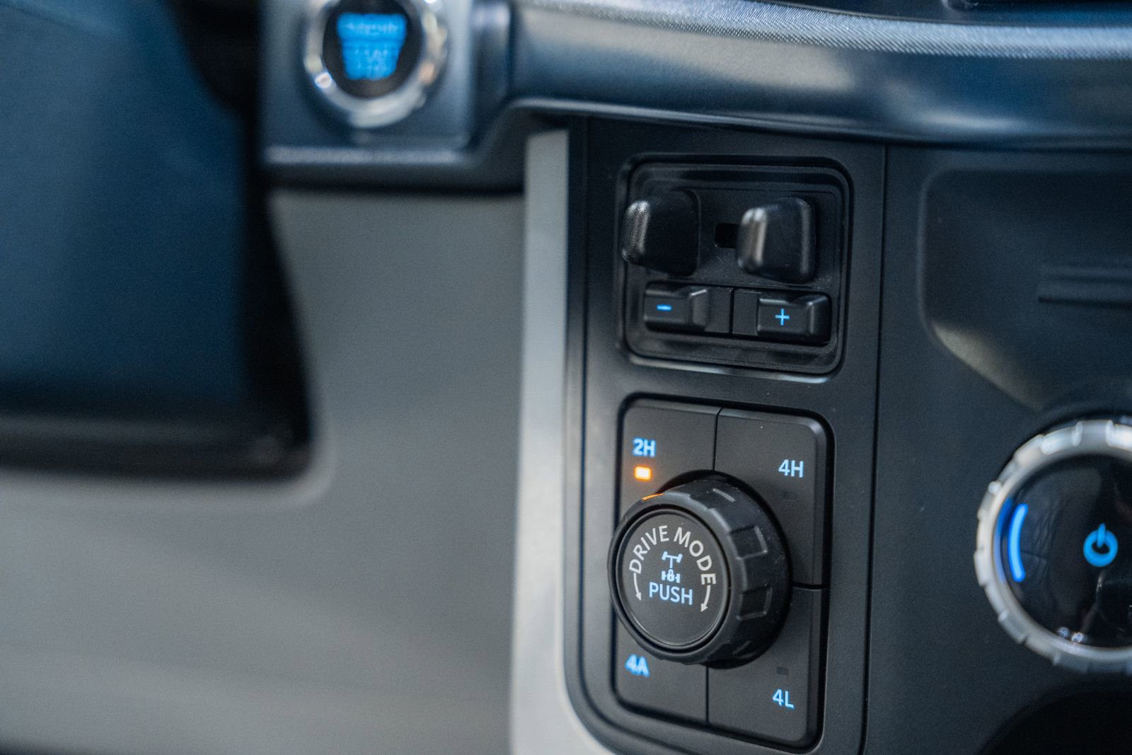 Certified 2023 Ford F150 Limited image 33