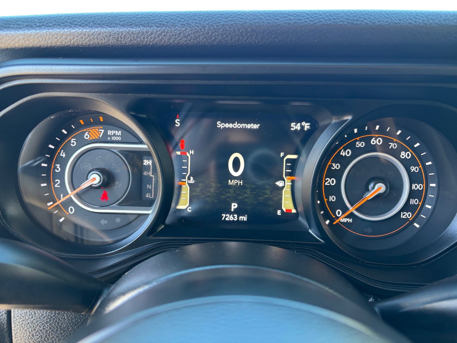 Used 2024 Jeep Wrangler Willys image 10