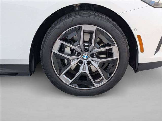 Used 2026 BMW 530i xDrive w/ Premium Package AWD/4WD image 25