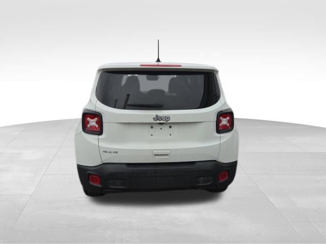 Used 2023 Jeep Renegade Latitude image 4