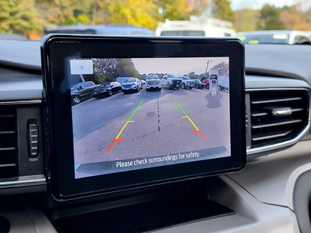 Certified 2023 Ford Explorer XLT w/ Equipment Group 202A AWD/4WD image 23